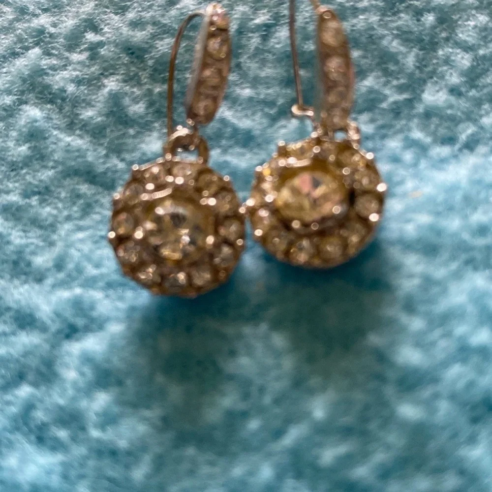 VINTAGE RHINESTONES silver tone flower cluster drop style wire pierced earrings